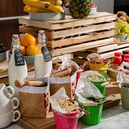 Park Inn By Radisson Makkah Aziziyah メッカ エクステリア 写真 Breakfast buffet at a hotel