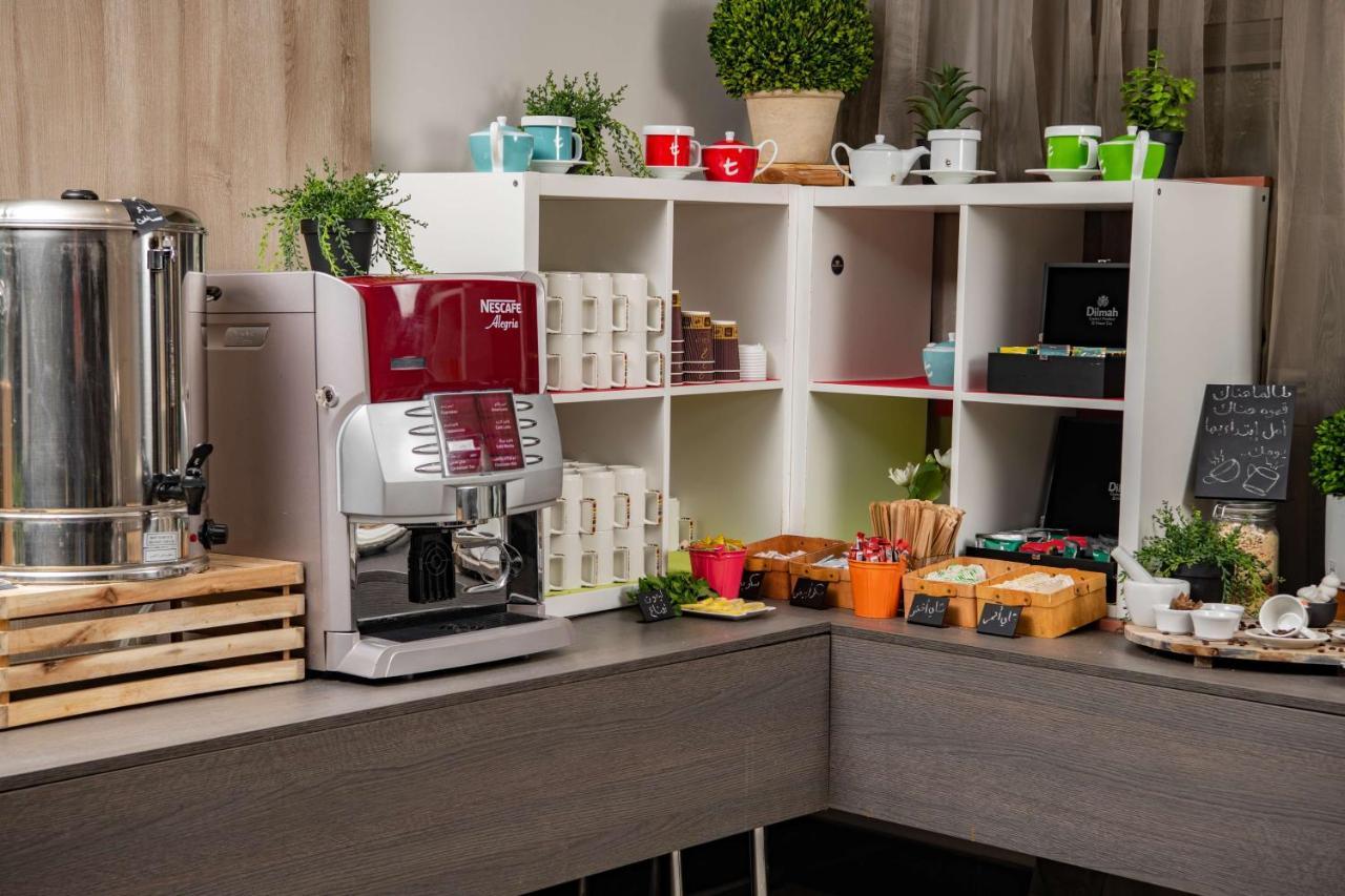 Park Inn By Radisson Makkah Aziziyah メッカ エクステリア 写真 A coffee machine