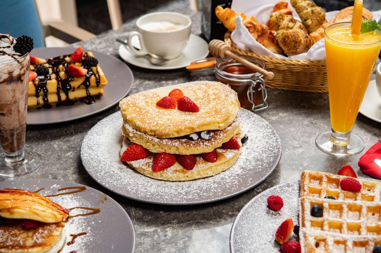 Park Inn By Radisson Makkah Aziziyah メッカ エクステリア 写真 Belgian waffles